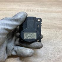 CSA512T010 VHB30 30005 A  Air flap motor/actuator Citroen C4 Aircross
