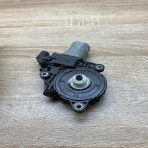 WR19 020 61109  Front door window regulator motor Honda Civic IX