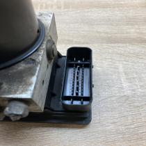 100960 05613 13235025  ABS Pump Opel Zafira B