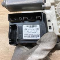 1K0959792G 1K0959702K  Front door window regulator motor Volkswagen PASSAT B6