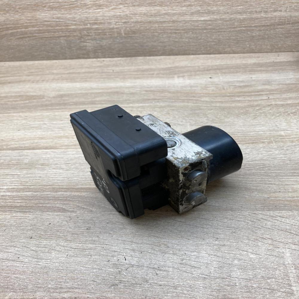 89541 0D040 895410D040 44510 0D031 ABS Pump Toyota Yaris