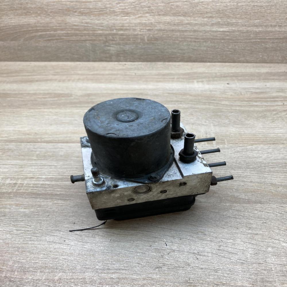 0265950412 0265234222  ABS Pump Toyota Corolla Verso AR10