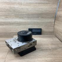 8671224 P08671223  ABS Pump Volvo V70