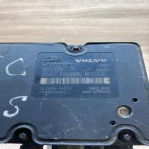 8671224 P08671223  ABS Pump Volvo S60