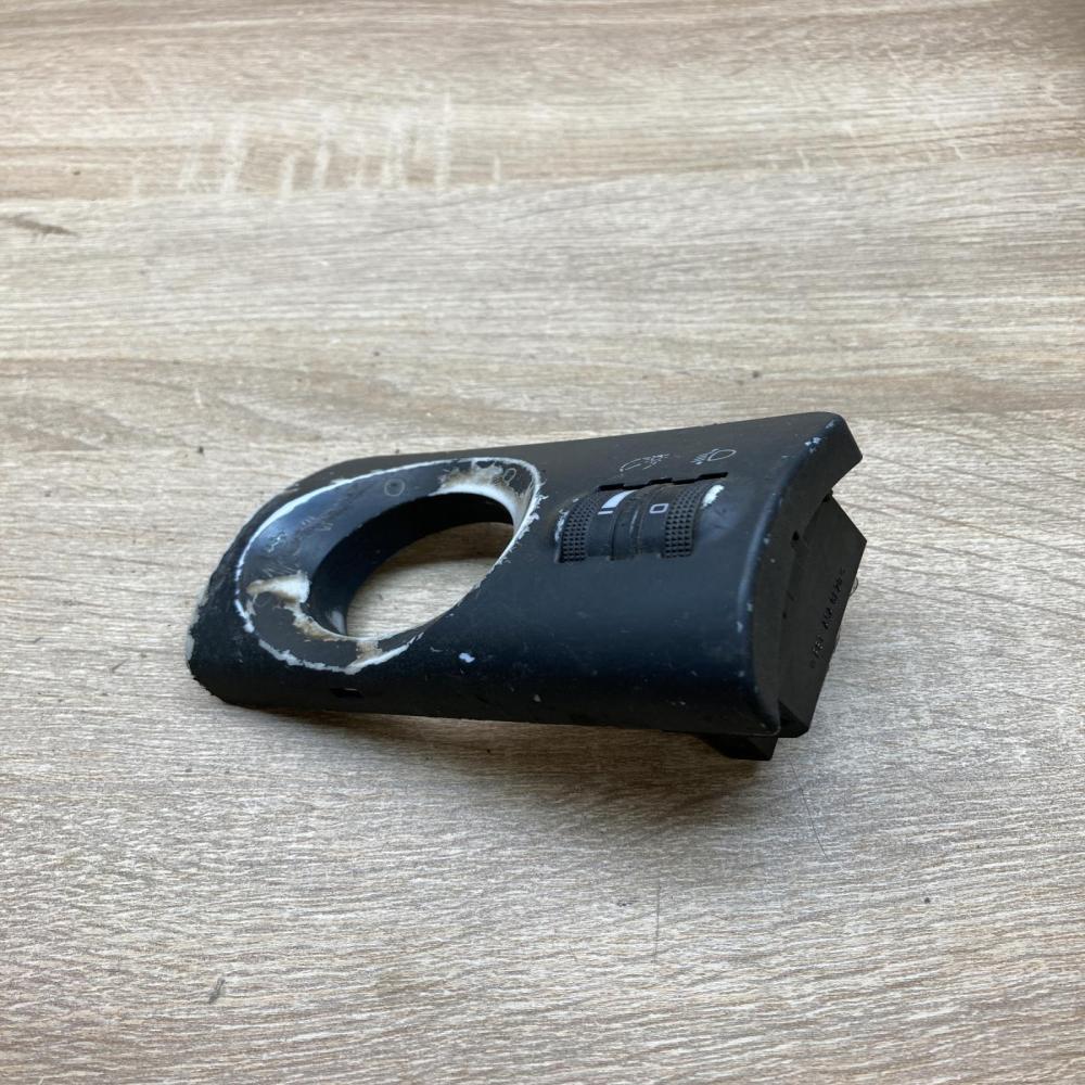 14 130502   Light switch Audi A6 S6 C5 4B
