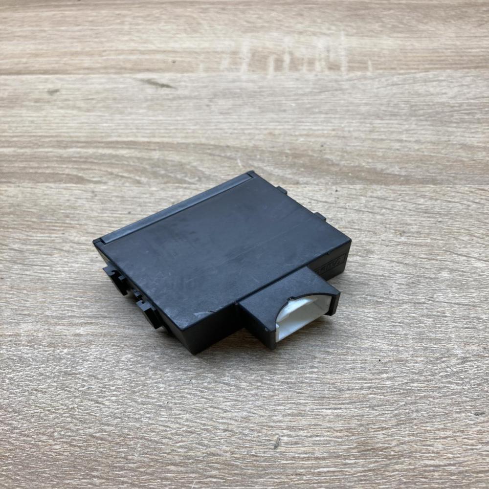 89780 05040 8978005040  Alarm control unit/module Toyota Avensis T250