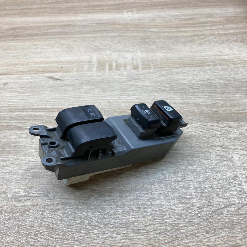 832 4M66 TOYOTA driver window switch  Electric window control switch Toyota Yari