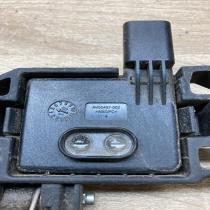 8200008430   Front door exterior handle/bracket Renault Laguna II