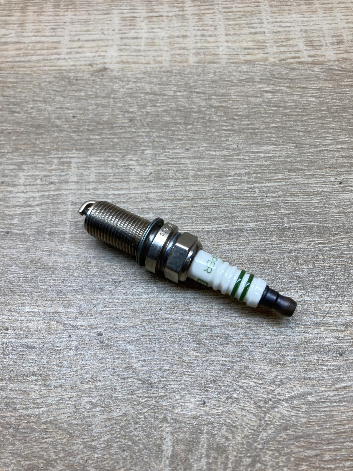 Bosch super   Spark plug Nissan 240ZX, 280ZX, 300ZX