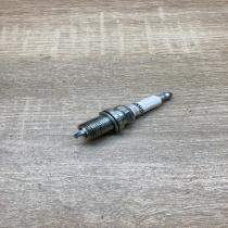 7700500180   Spark plug Renault Laguna II