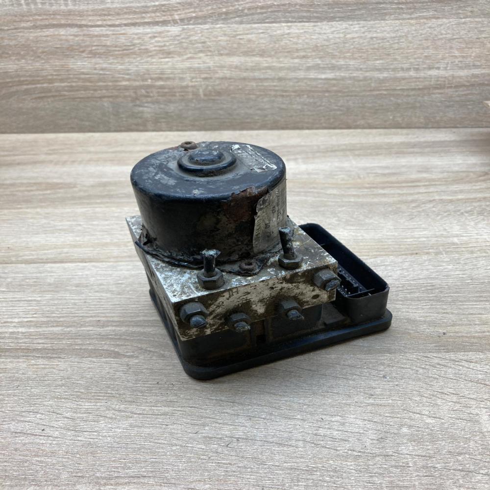 1J0614117E   ABS Pump Volkswagen Golf IV