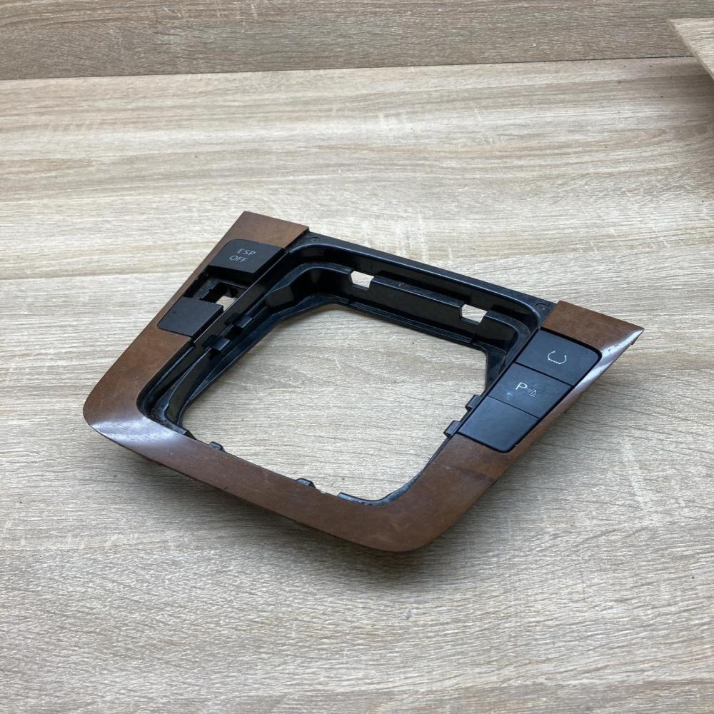 3C0864263   Gear shifter surround trim plastic Volkswagen PASSAT B6