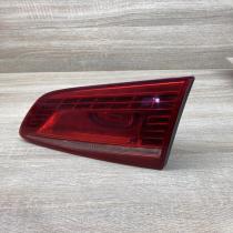 B7 TAILGATE RIGHT LIGHT   Rear/tail lights Volkswagen PASSAT B7