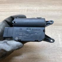 0132801363   Air flap motor/actuator Volkswagen PASSAT B6