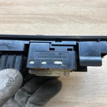 84152 05050 8415205050 183575 Wing mirror switch Toyota Avensis T250