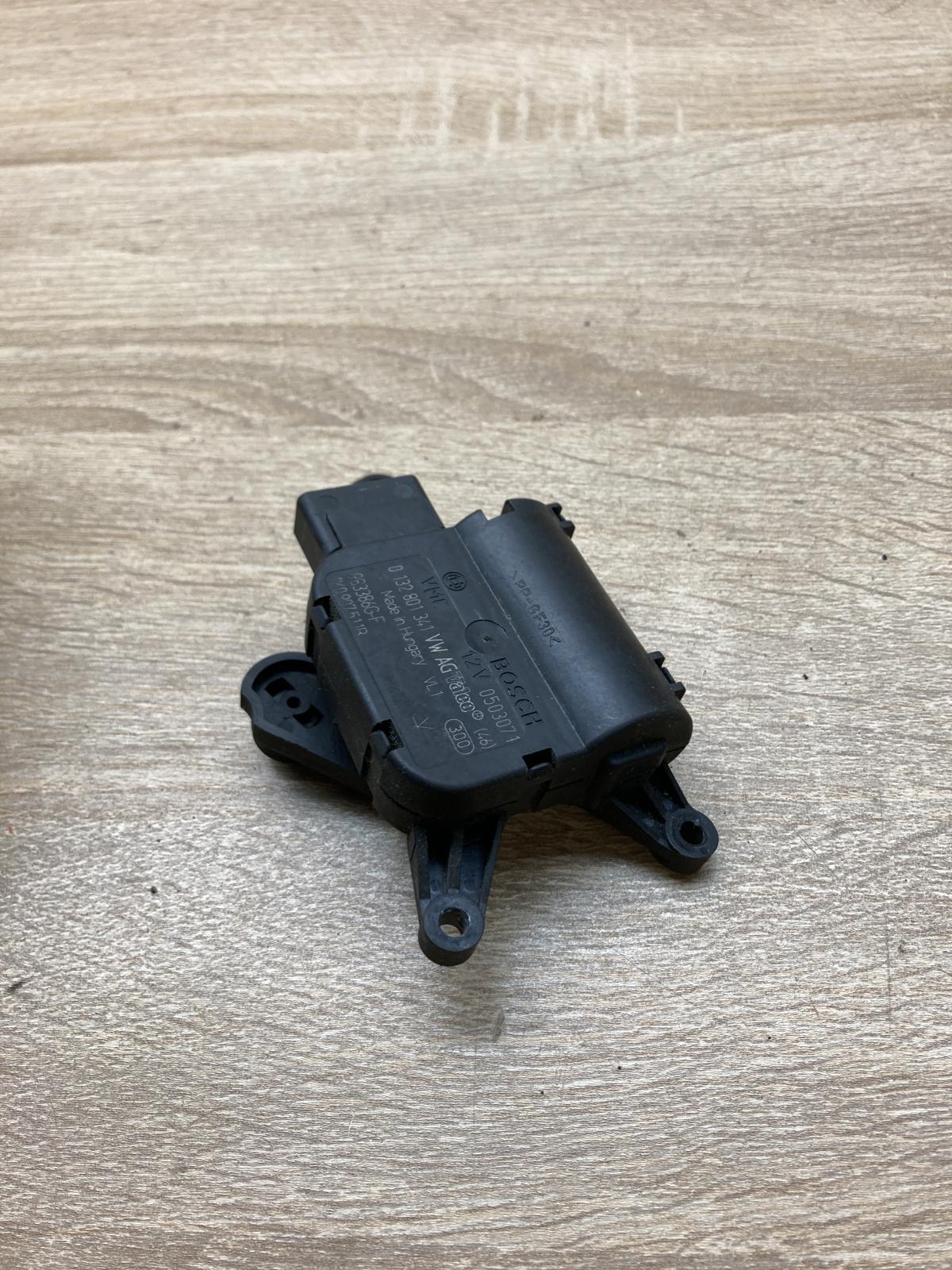 1K0907511B 0132801341  Air flap motor/actuator Volkswagen Touran I