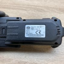3C0051435CD   Phone Volkswagen Golf V