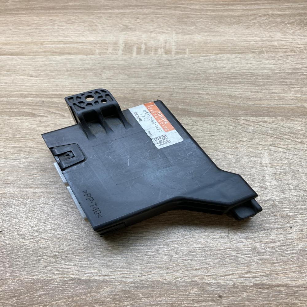88650 0D190 886500D190 MB177600 1821 Air conditioner control unit module Toyota