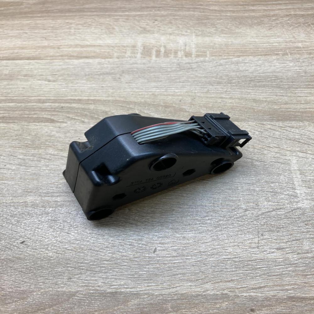 1K0035463D 310413405910  Sound amplifier Volkswagen Golf VI