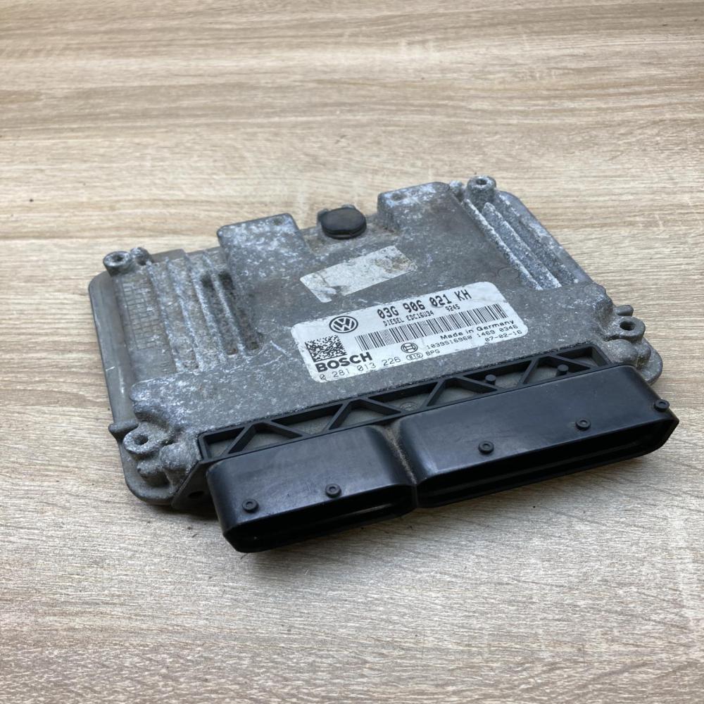 03G906021KH 0281013226  Engine control unit/module ECU Volkswagen Golf V