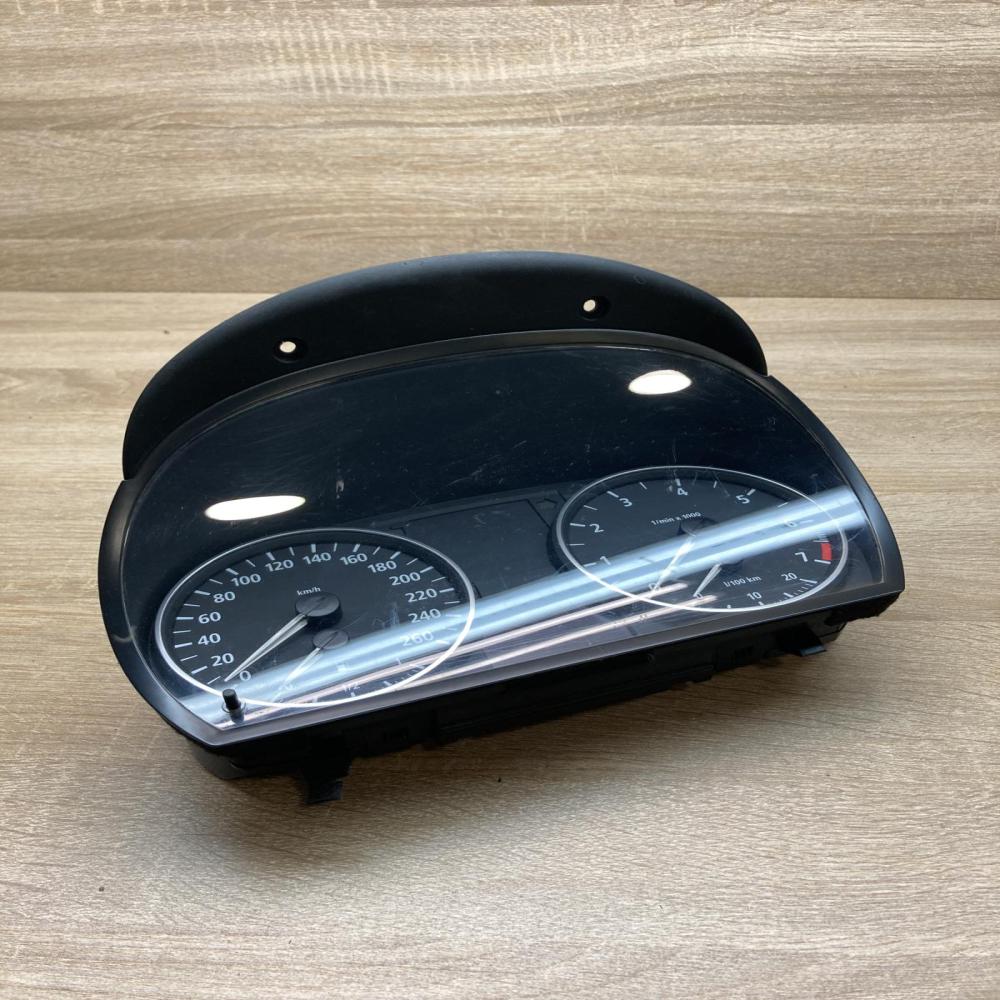 9110197   Speedometer (instrument cluster) BMW 3 E90 E91