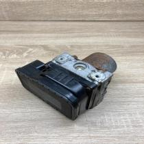 3D16 0016 D16AF7423  ABS Pump Toyota Avensis T220