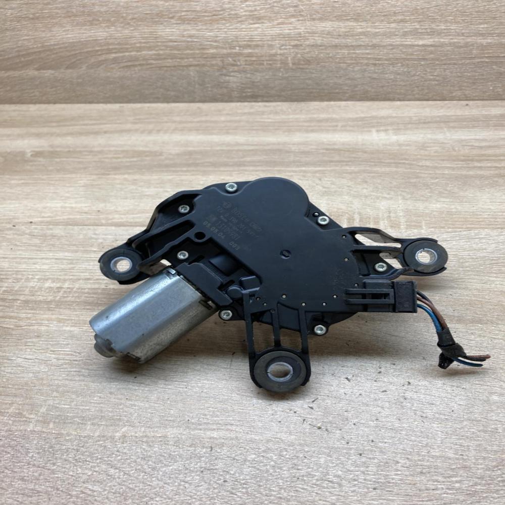 13105981 0390201591  Rear window wiper motor Opel Astra H