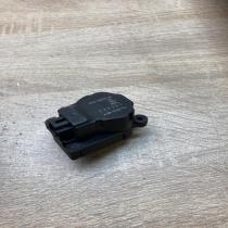 3M5H 19E616 AB 3M5H19E616AB  Air flap motor/actuator Ford C-MAX I