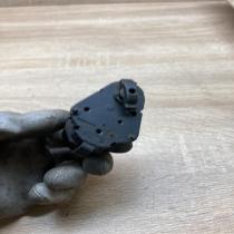 6917943   Air flap motor/actuator BMW 5 E39