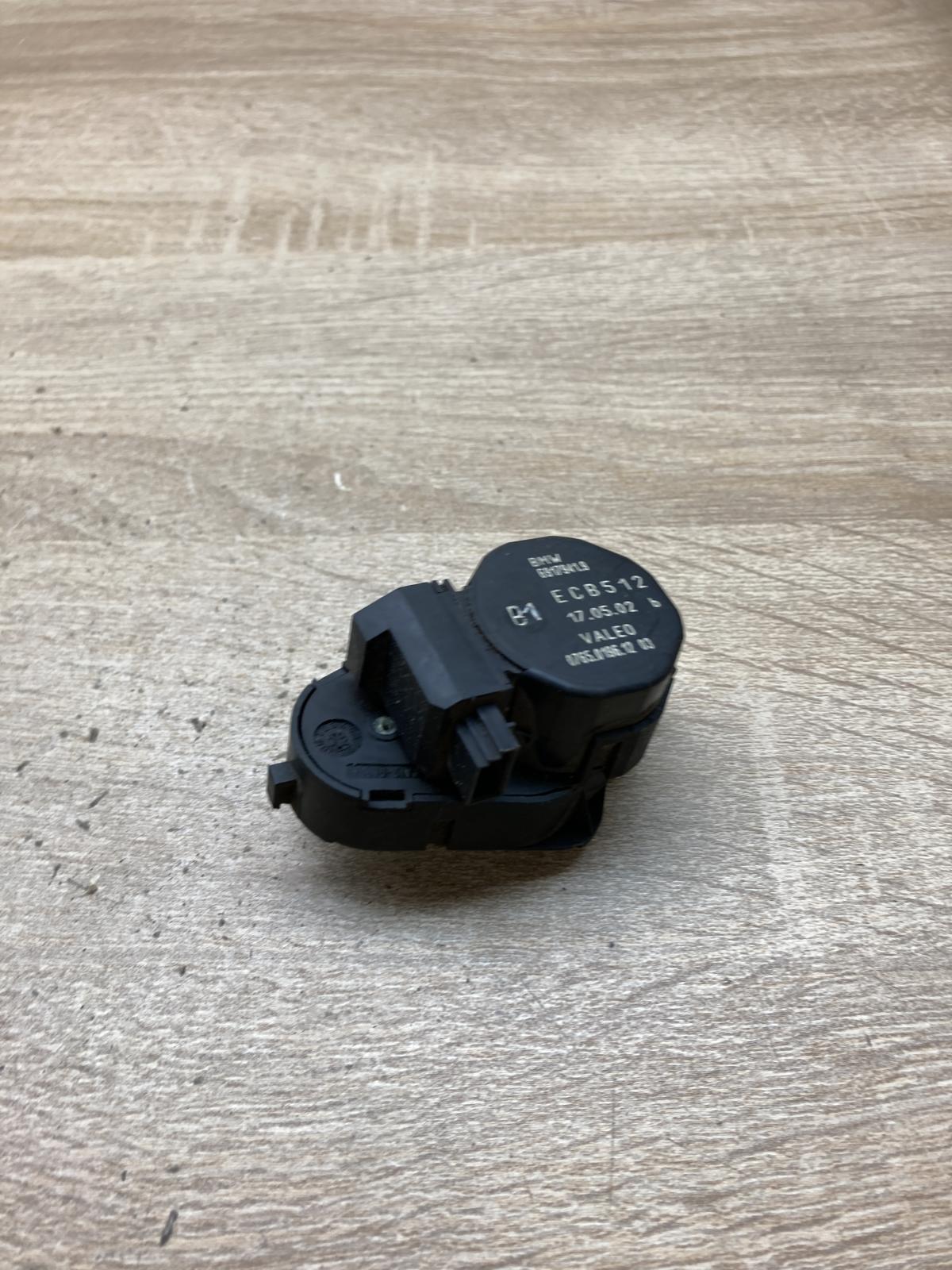 6917941   Air flap motor/actuator BMW 5 E39