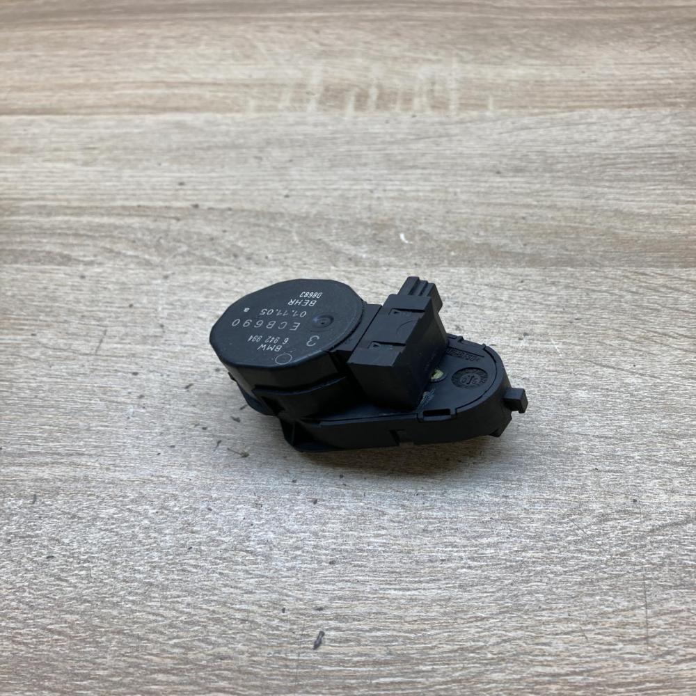 6942994   Air flap motor/actuator BMW 5 E39
