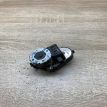 8391380   Air flap motor/actuator BMW 7 E38