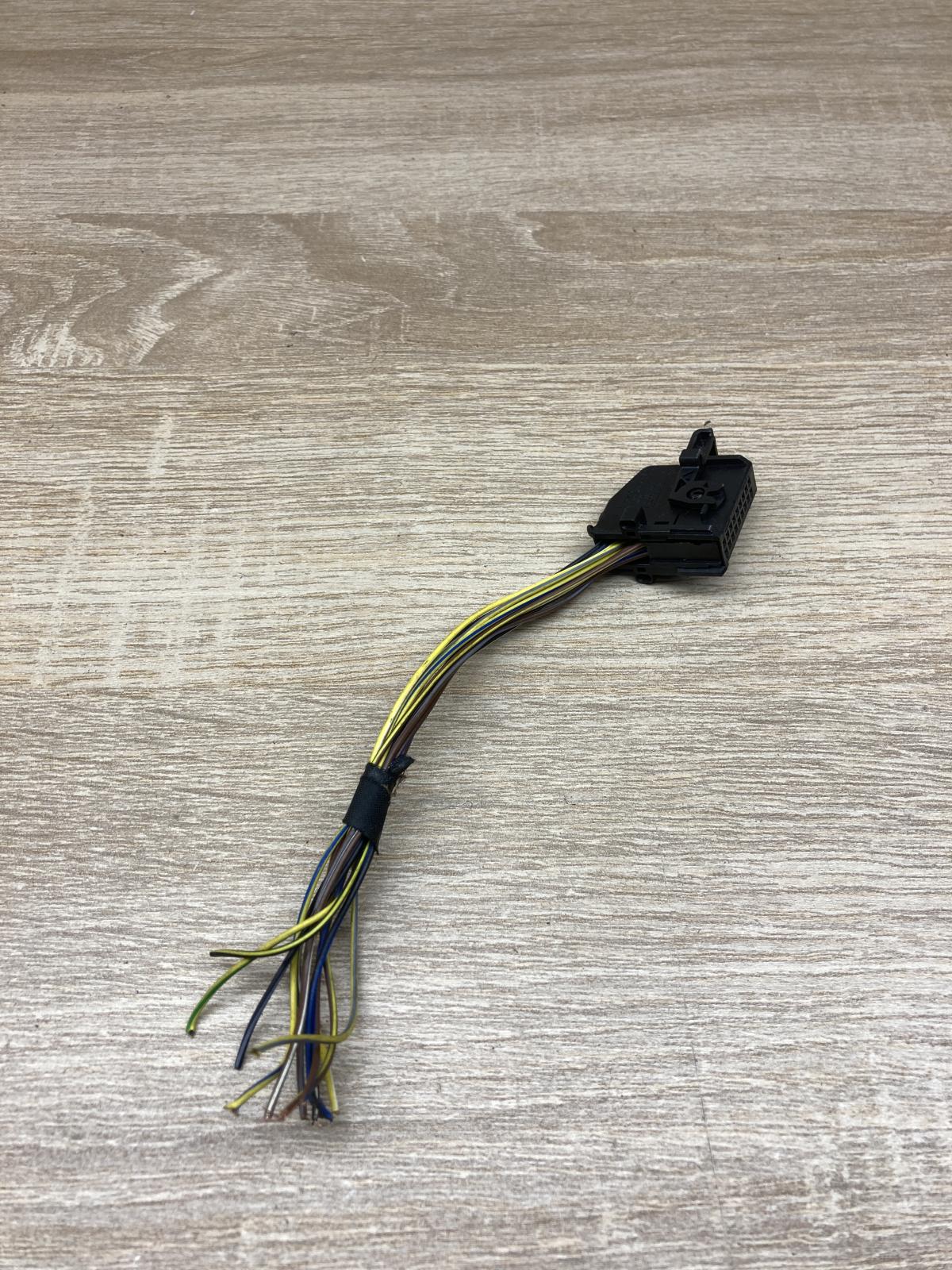 8364654   Plug wire BMW 5 E60 E61
