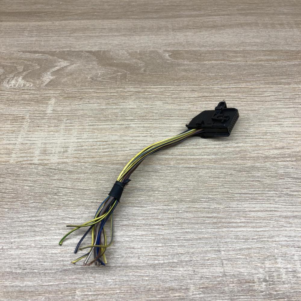 8364654   Plug wire BMW 5 E60 E61
