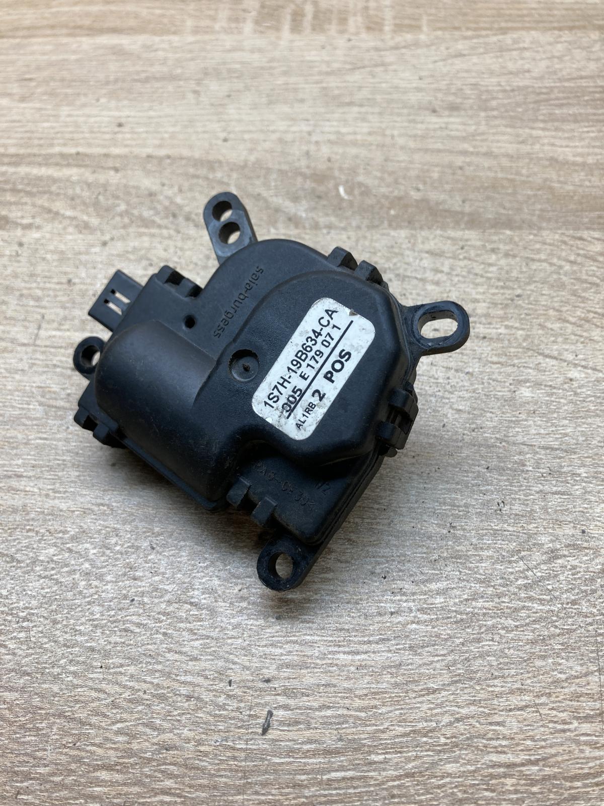 1S7H 19B634 CA 1S7H19B634CA  Air flap motor/actuator Ford Focus