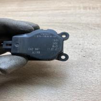 1S7H 19E616 AA 1S7H19E616AA  Air flap motor/actuator Ford Focus