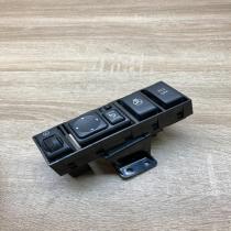 Nissan Tiida   Wing mirror switch Nissan Tiida C11