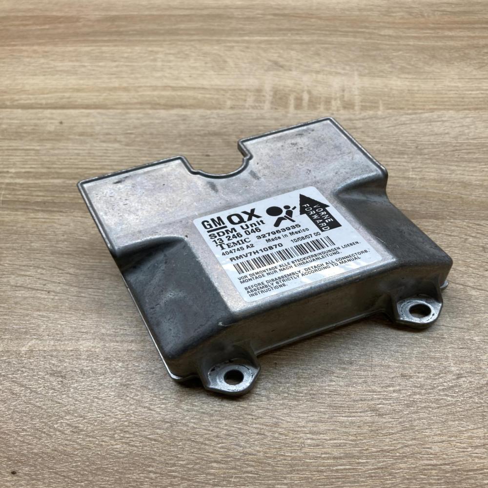 13246046 404745A2 QX Airbag control unit/module Opel Zafira B