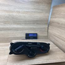 MB947678 9041704687  Climate control unit Mitsubishi Carisma