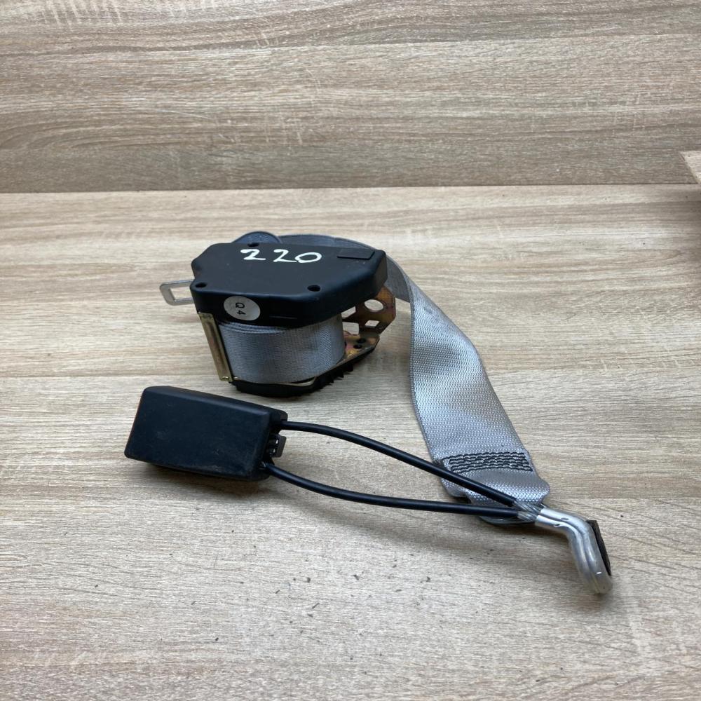 2208601585 33002650B  Rear seatbelt Mercedes-Benz S W220