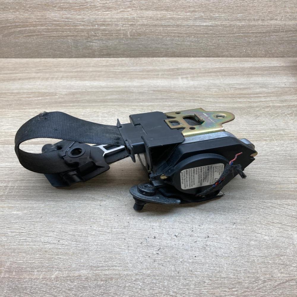 561148401   Front seatbelt BMW 7 E65 E66