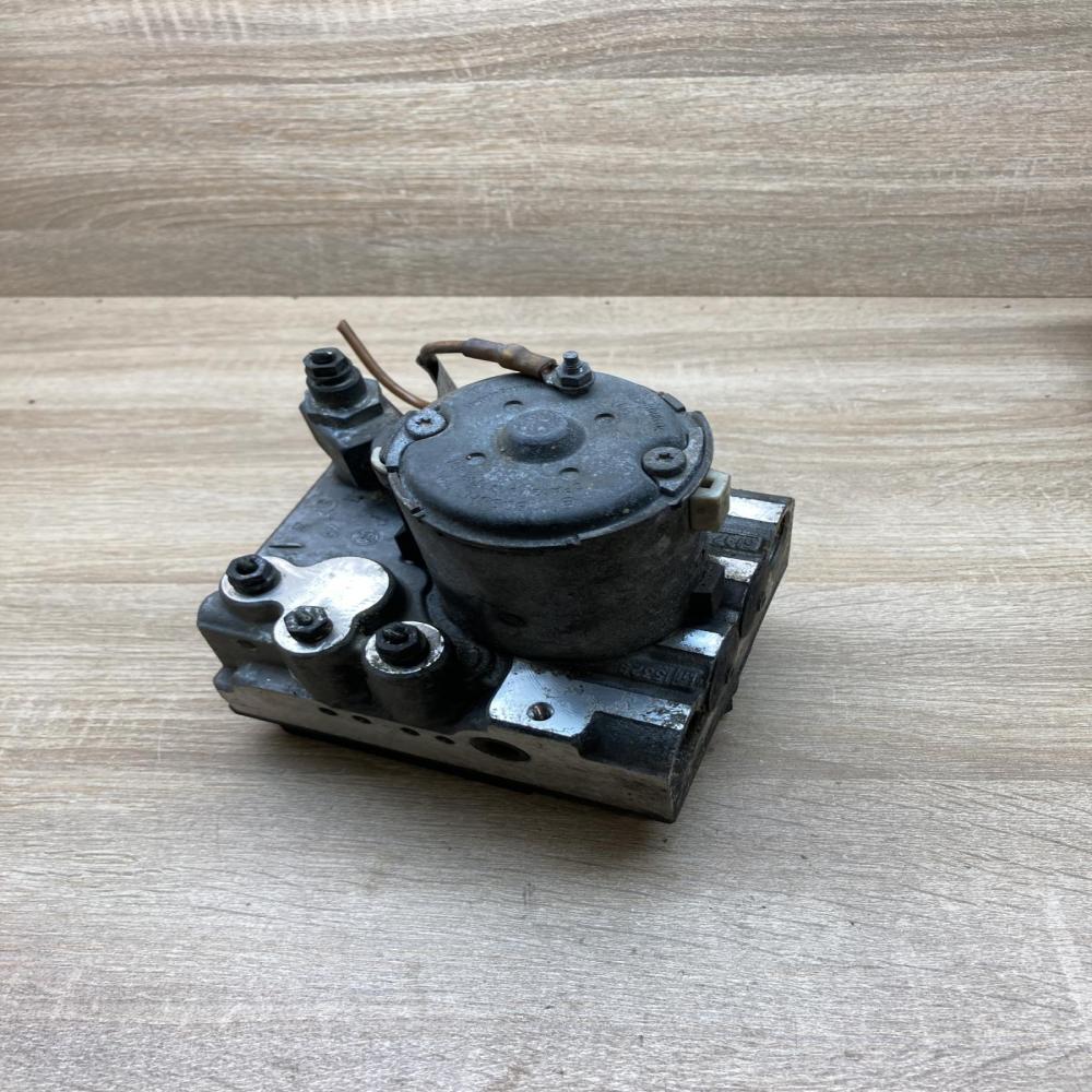 1090910 0265217000  ABS Pump BMW 5 E34