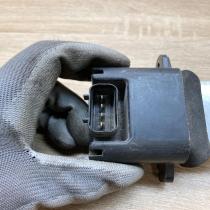 VP5NEH 19E624 AA   Heater blower motor/fan resistor Nissan Navara D40