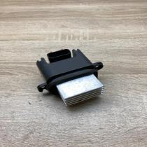 VP5NEH 19E624 AA   Heater blower motor/fan resistor Nissan Navara D40