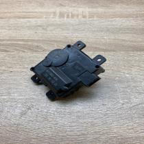 AA113800 4040 8U19D05  Air flap motor/actuator Subaru Outback (BT)