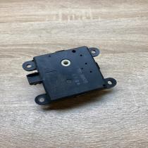 3F120 30820   Air flap motor/actuator Nissan Altima