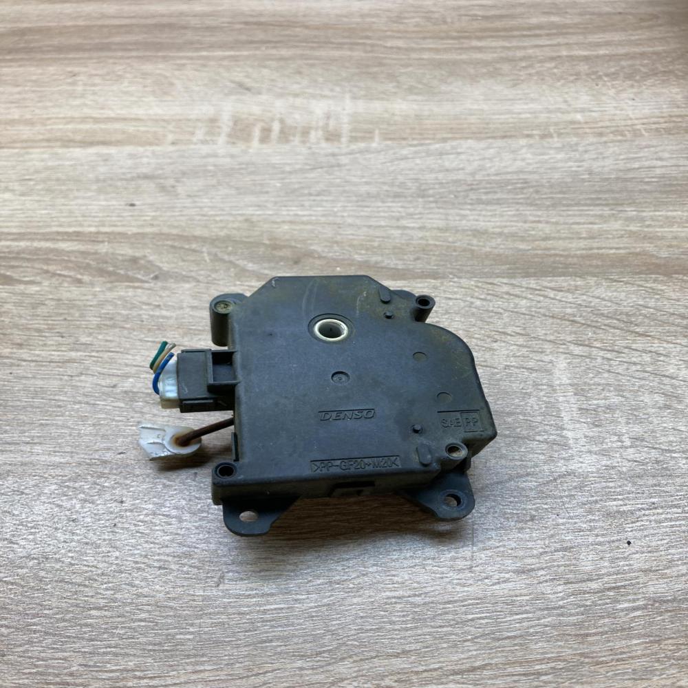 Honda civic   Air flap motor/actuator Honda Civic