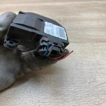 0506071A 030997F  Air flap motor/actuator Opel Vectra C