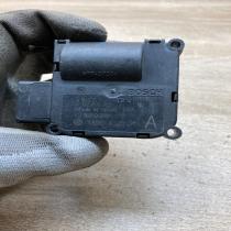 4F0820511A 0132801359  Air flap motor/actuator Audi A6 S6 C6 4F