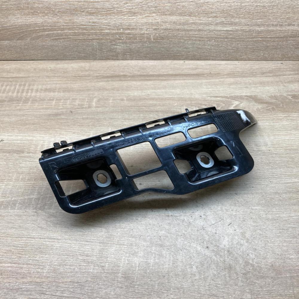 A2048852465   Rear bumper mounting bracket Mercedes-Benz GLK (X204)
